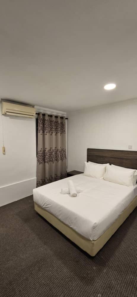 Pillows Plus Star Town Hotel 2*