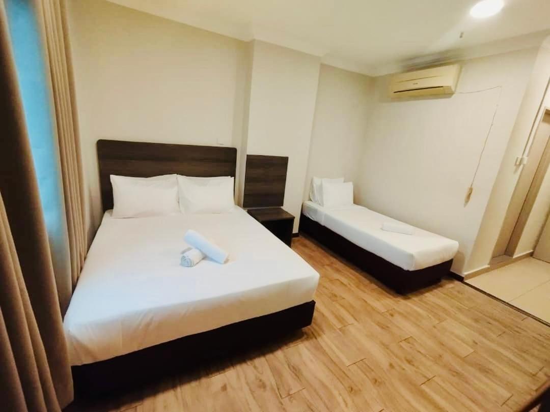 Hotel Pillows Plus Star Town 2*